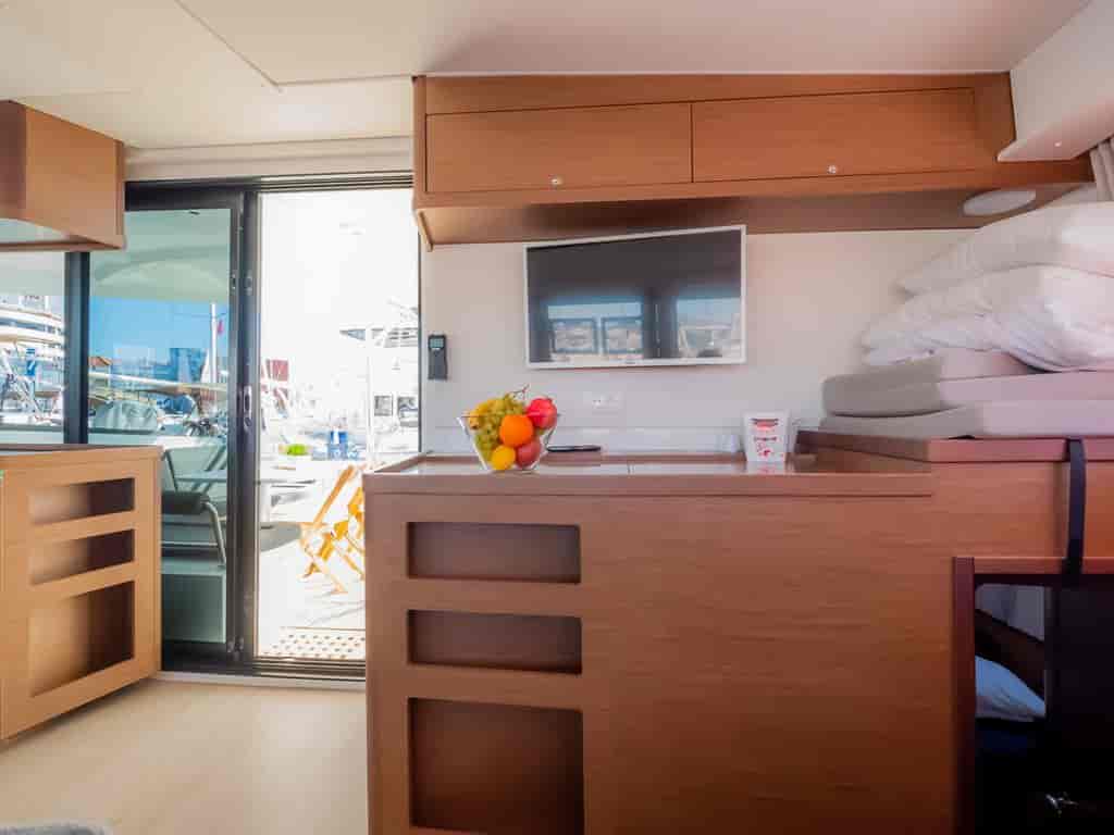 Boat picture 9