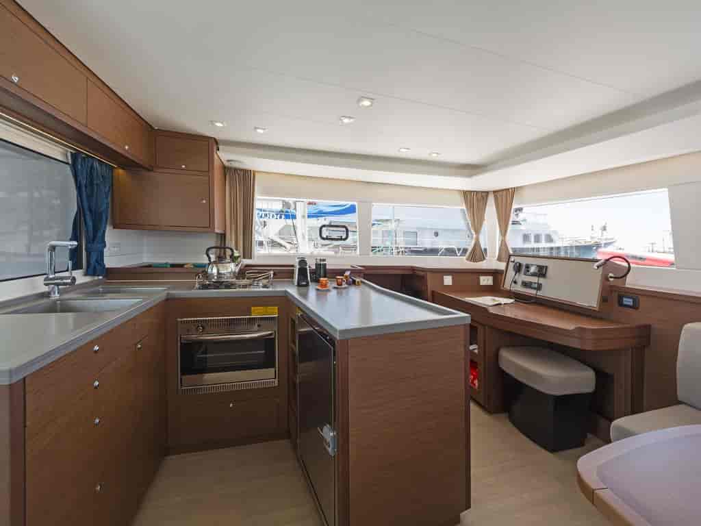 Boat picture 18