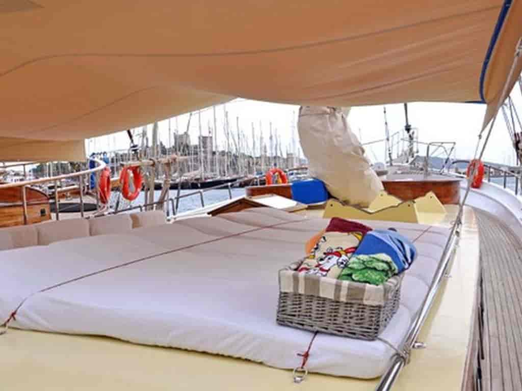 Boat picture 9