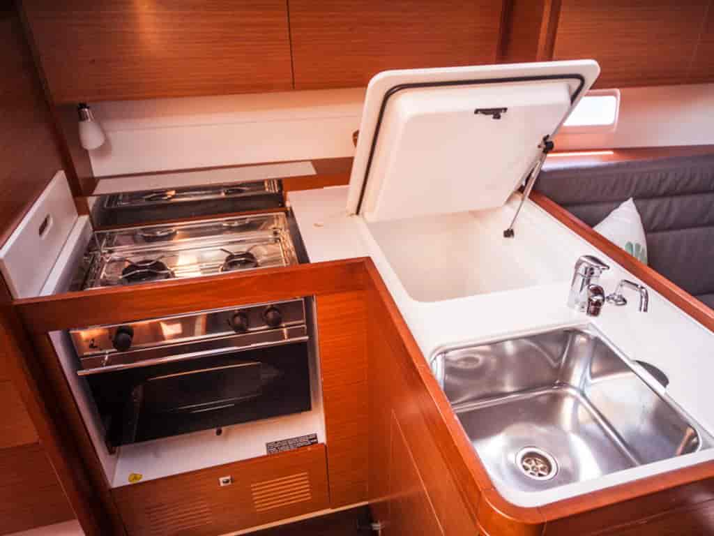 Boat picture 17