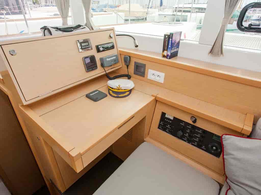 Boat picture 16