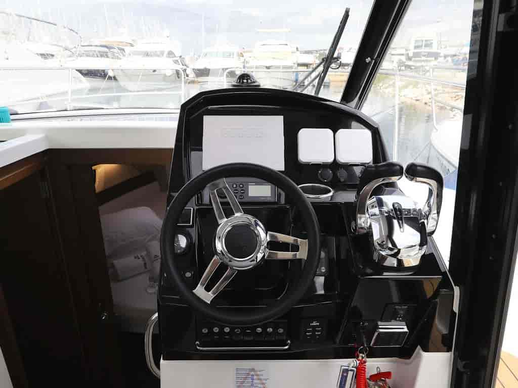 Boat picture 9