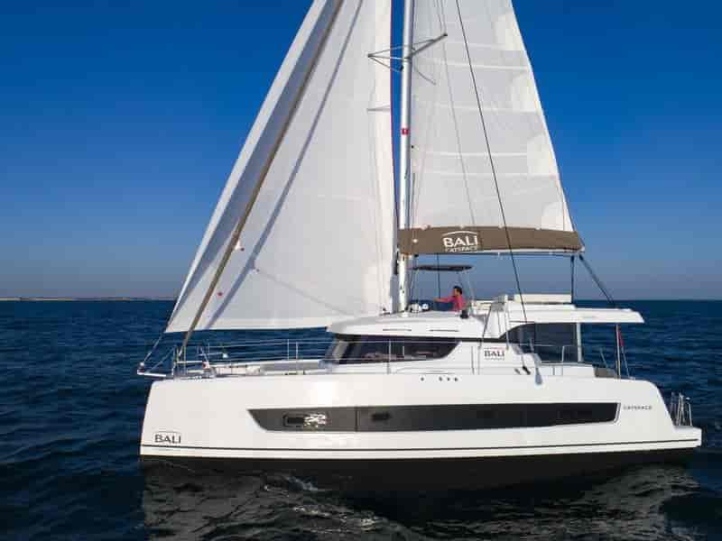 Photo of Silvia B, image 1 of 5