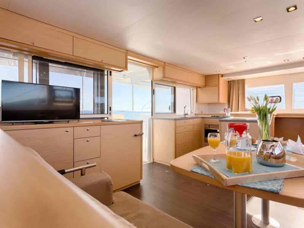 Boat picture 9