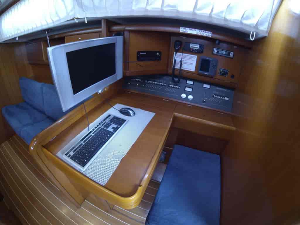 Boat picture 16