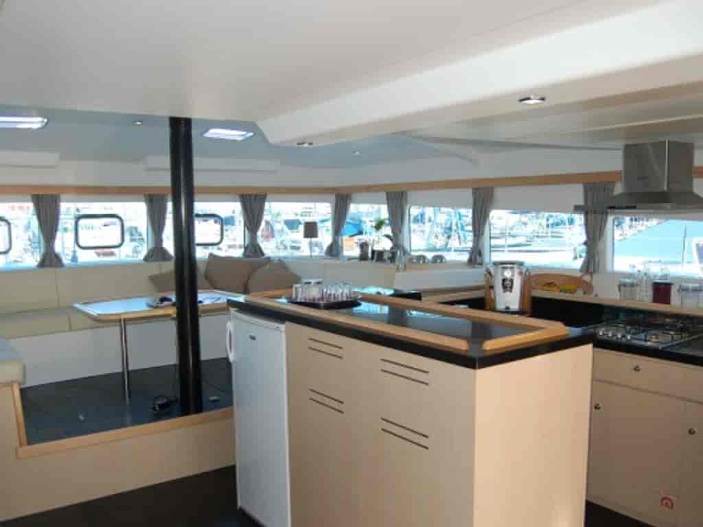 Boat picture 9