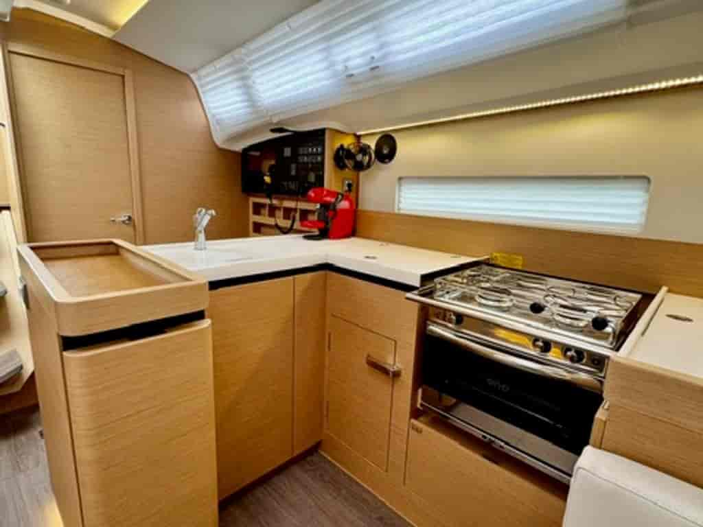 Boat picture 9