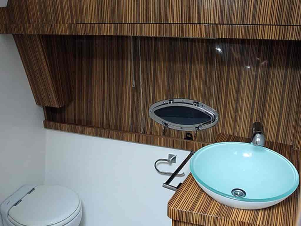 Boat picture 9