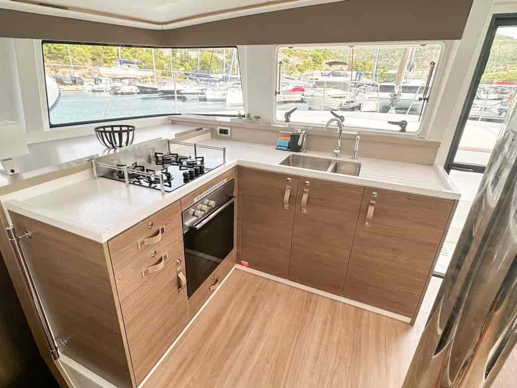 Boat picture 12