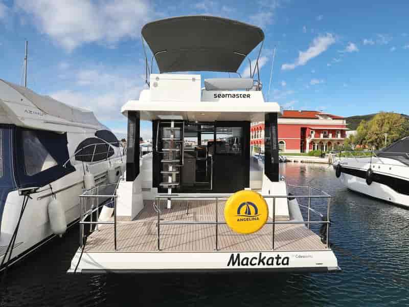Photo of Mackata, image 1 of 5