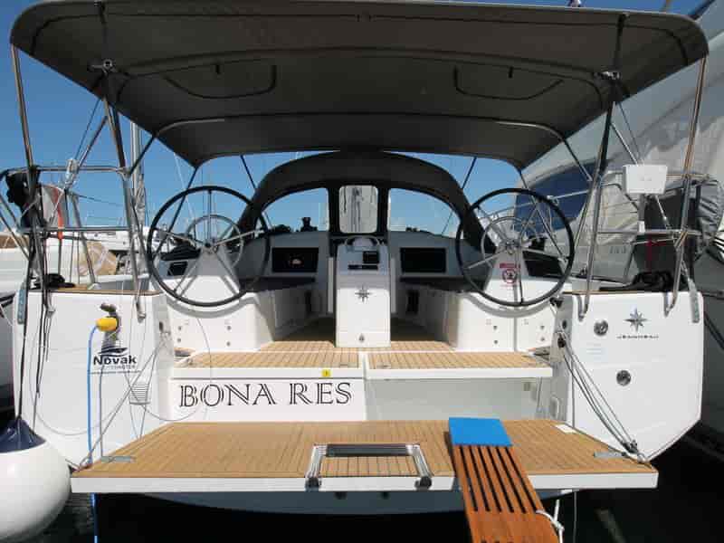 Photo of Bona Res, image 1 of 5
