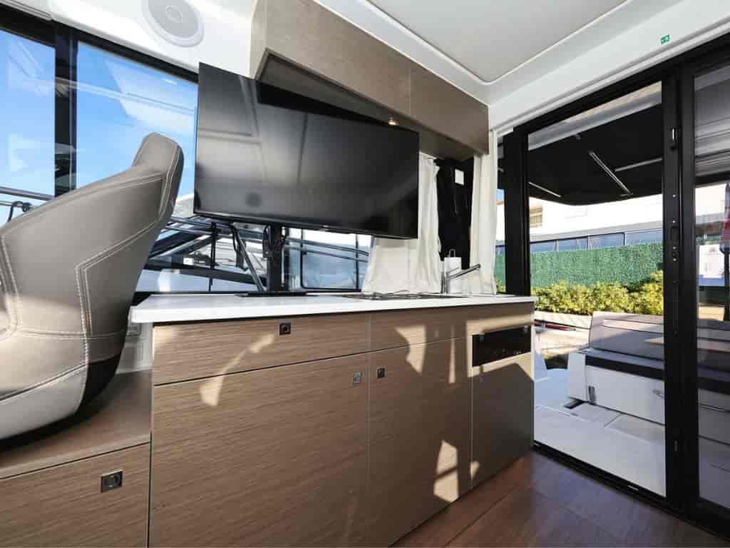 Boat picture 9