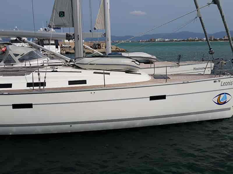 Photo of Leonis, image 1 of 5