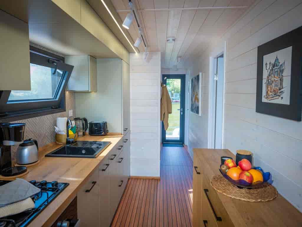 Boat picture 16