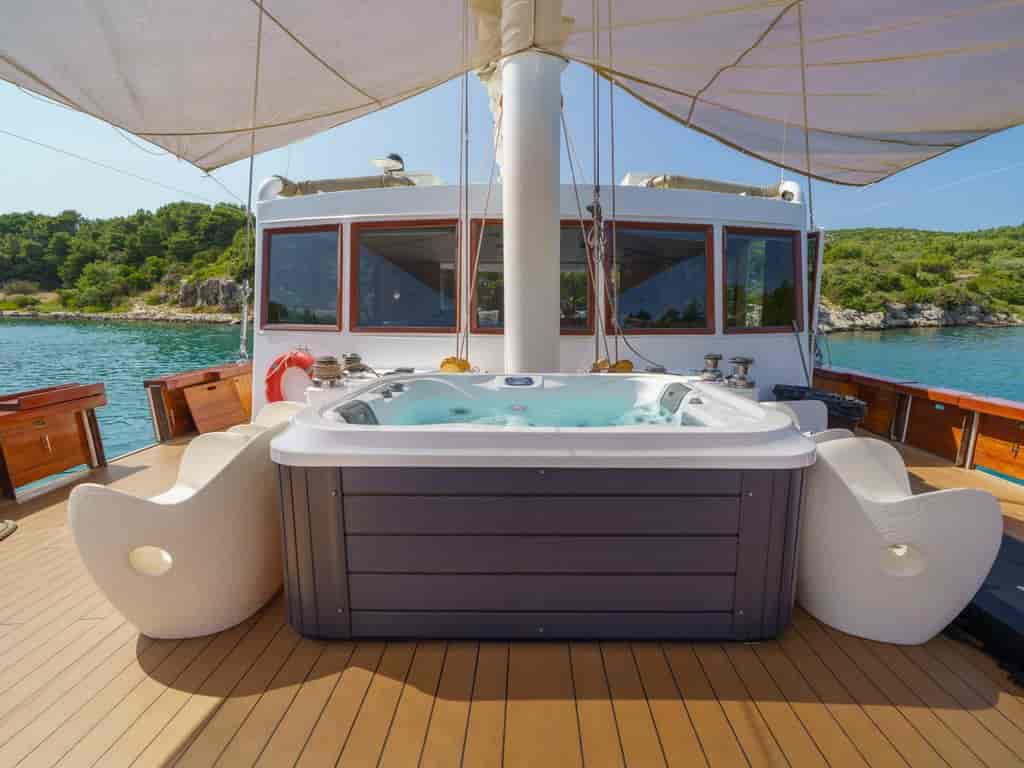 Boat picture 12