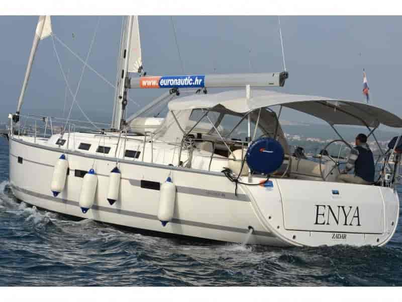 Photo of Enya, image 1 of 5
