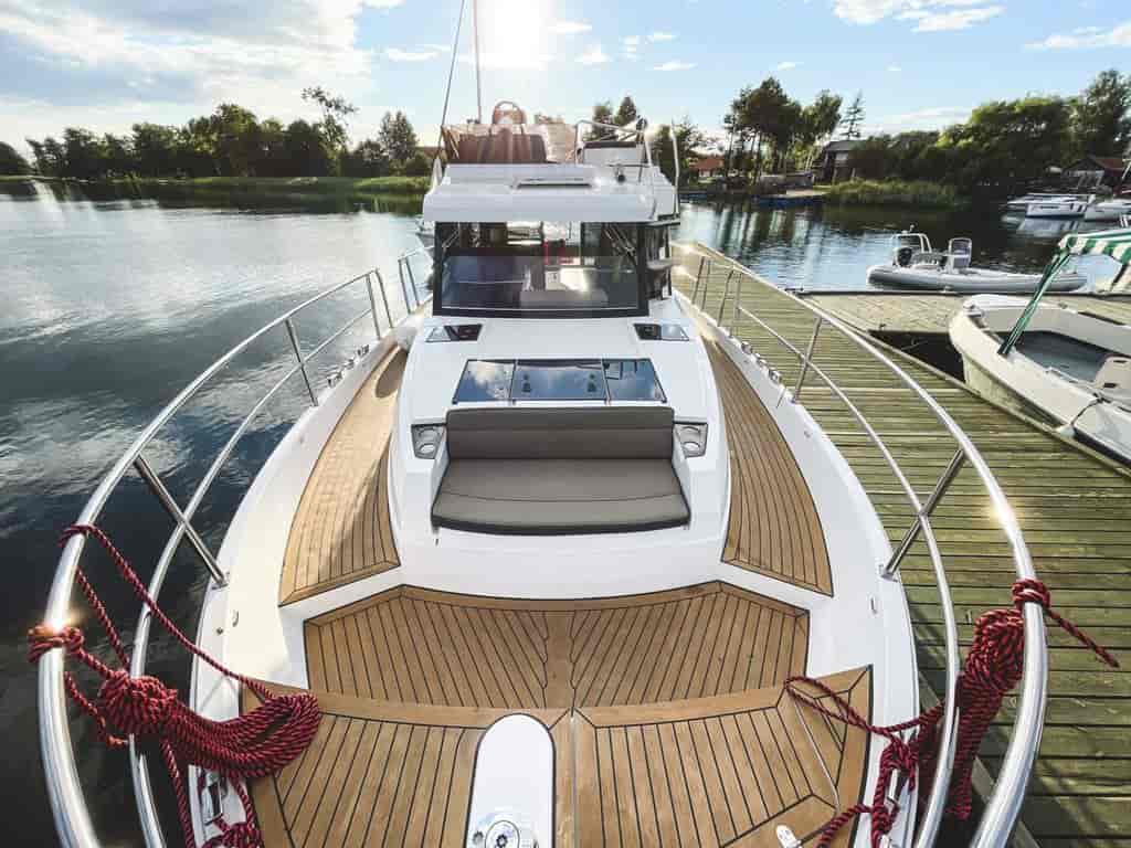 Boat picture 9