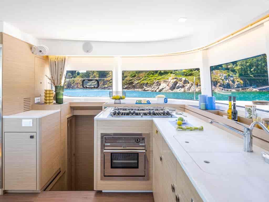 Boat picture 9