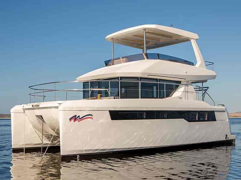 Photo of Moorings 403 PC Exclusive, image 1 of 5