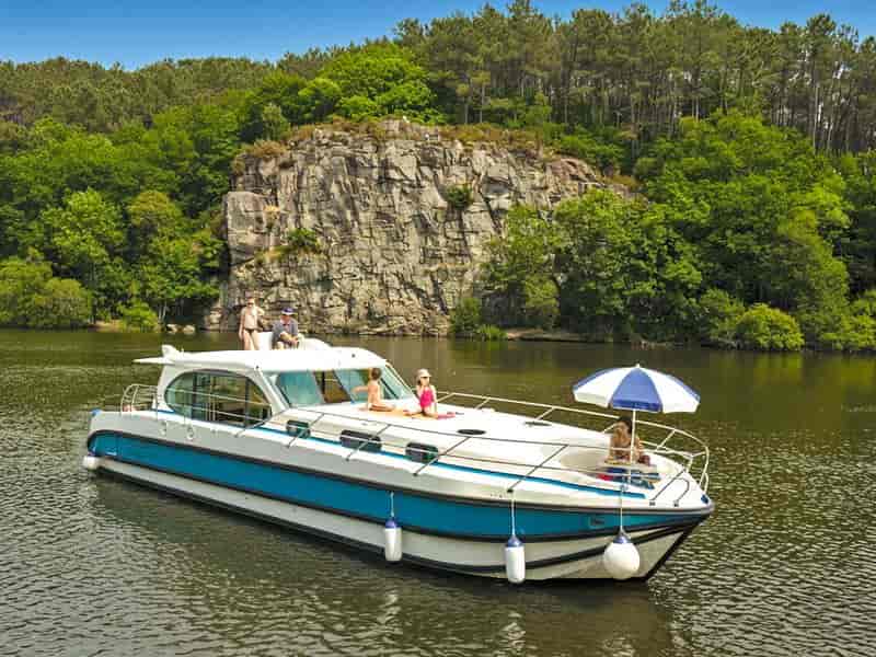 Photo of undefined, image 1 of 6