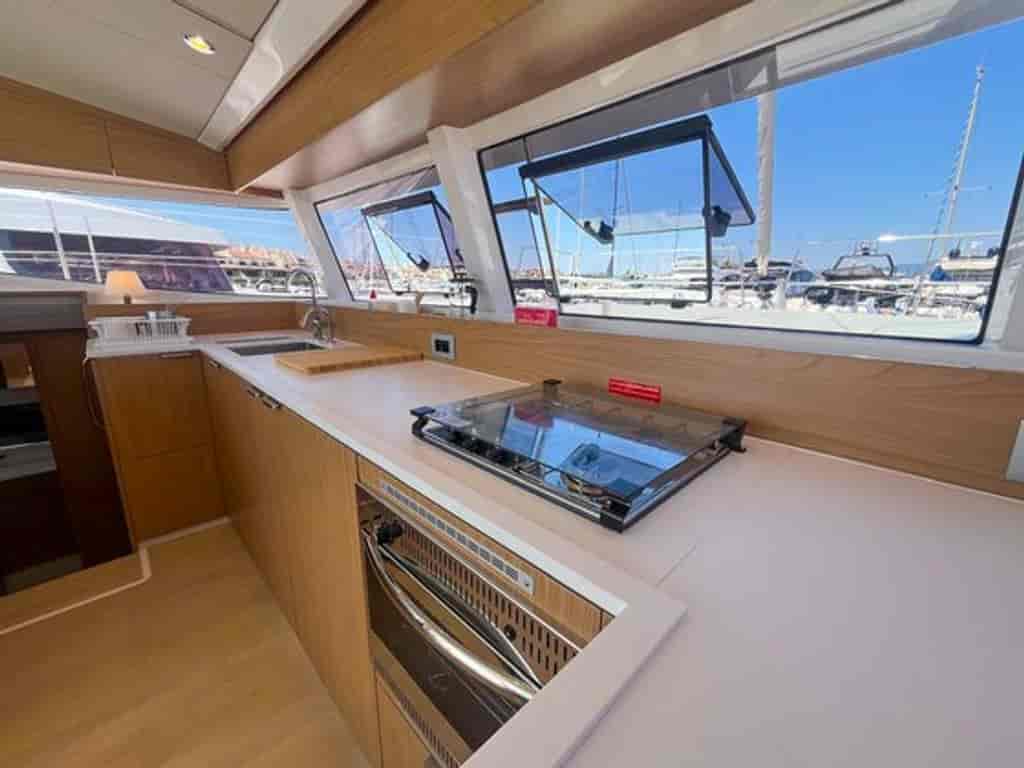 Boat picture 16