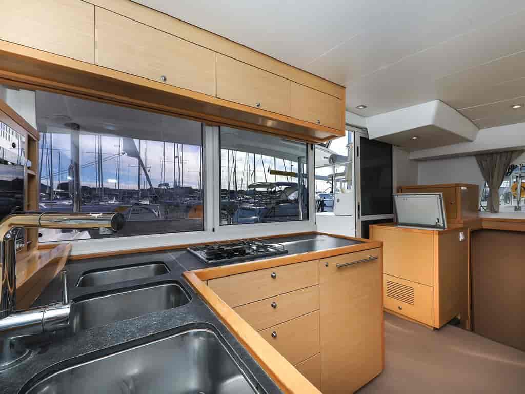 Boat picture 16