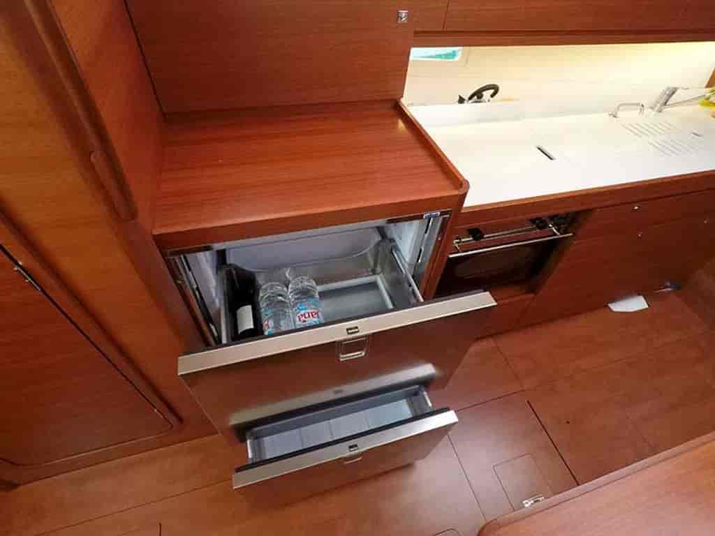 Boat picture 17